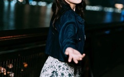 紧致挺入蘑菇头